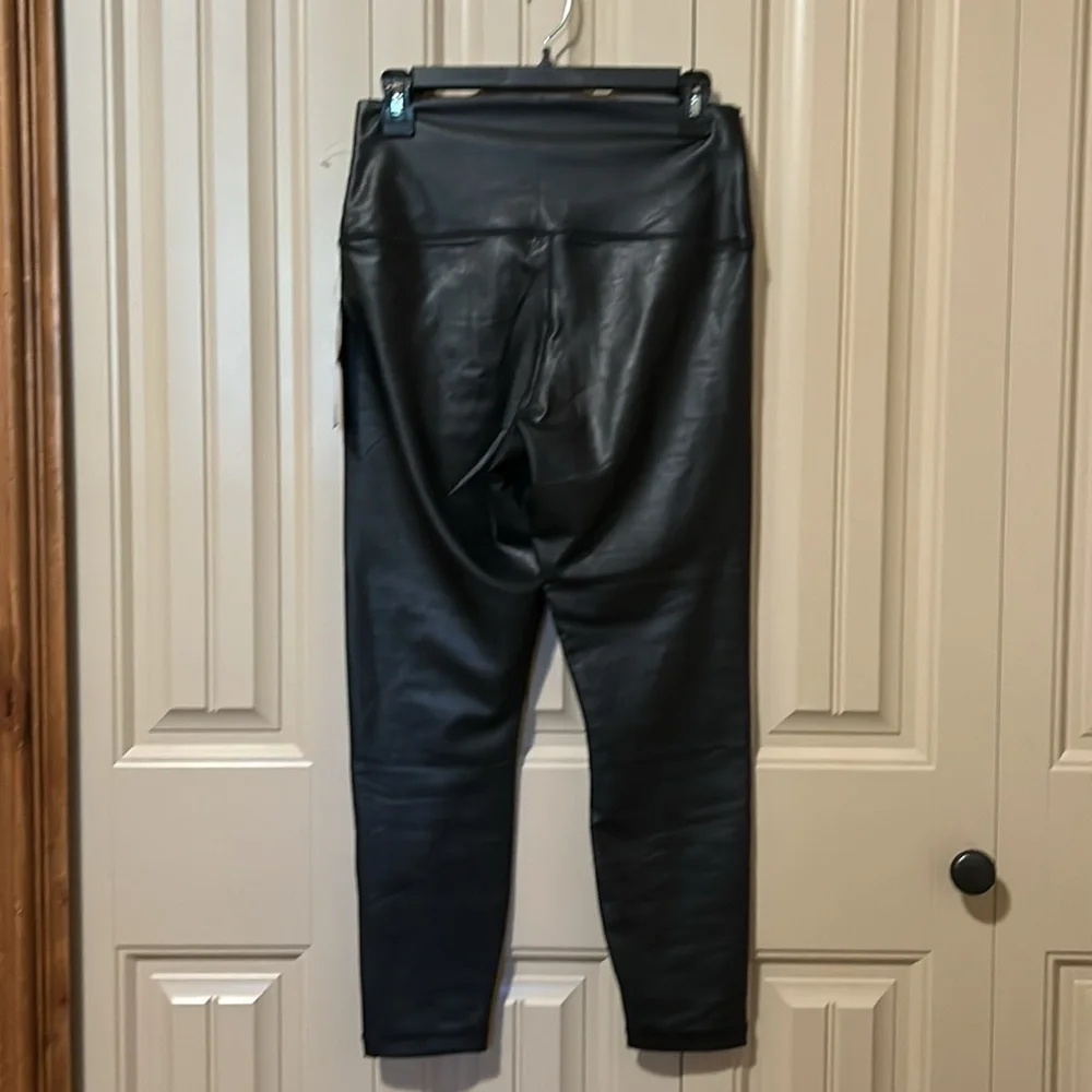 NWT 90 Degree by Reflex leatherette Leggings. Size Large - Picture 3 of 5